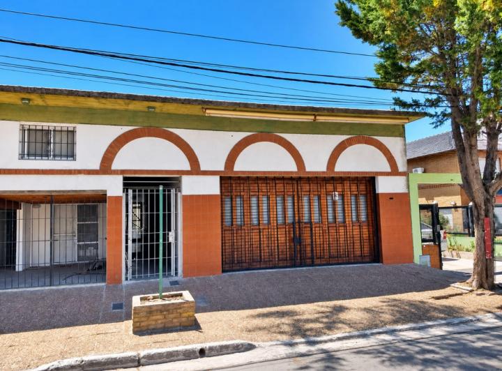 Local comercial · 162m² · 1 Cochera