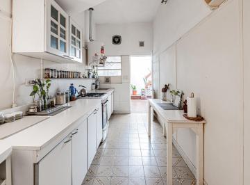 PH · 78m² · 4 Ambientes · PH en Venta en Villa Santa Rita Tres Dorm. con Patio y Sin Expensas