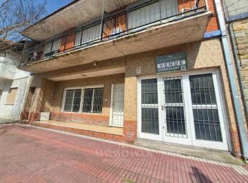 PH · 93m² · 3 Ambientes · 1 Cochera · Excelente PH Al Frente de 3 Ambientes con Garaje y Patio en Barrio Chauvin