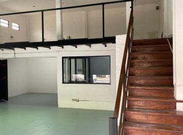 Local comercial · 150m² · 1 Cochera · Venta Local en Bella Vista - Permuta