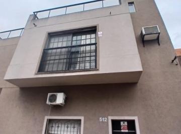 PH · 101m² · 3 Ambientes · PH de 3 Ambientes con Quincho y Terraza en Alquiler