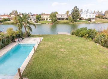 Casa · 285m² · 4 Ambientes · 1 Cochera · Casa en Alquiler en Santa Barbara, Tigre, G. B. a. Zona Norte
