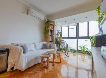 Departamento · 73m² · 4 Ambientes · Venta Departamento 4 Ambientes Villa Ortuzar Reciclado Nuevo