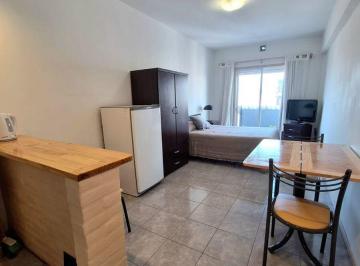 Departamento de 1 ambiente, Mar del Plata · Departamento Monoambiente con Balcón Al Frente. Centro. Temporada 2027
