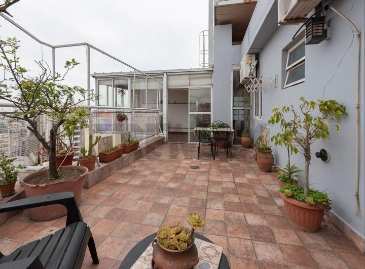 Departamento · 83m² · 4 Ambientes · 1 Cochera