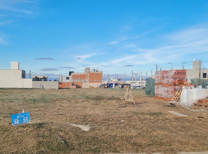 Terreno · 270m²