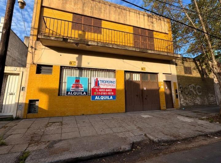 Bodega-Galpón · 380m² · 5 Ambientes