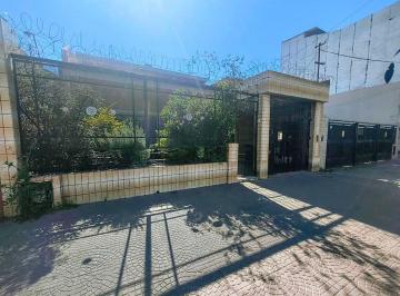Casa · 173m² · 4 Ambientes · 1 Cochera · Venta Casa 4 Amb. C/cochera 2 Terrazas y Quincho