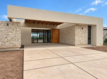 Casa de 4 ambientes, Mayor Drummond · Venta Hermosa Casa B° Alma Gardenia - 3 Dorm.