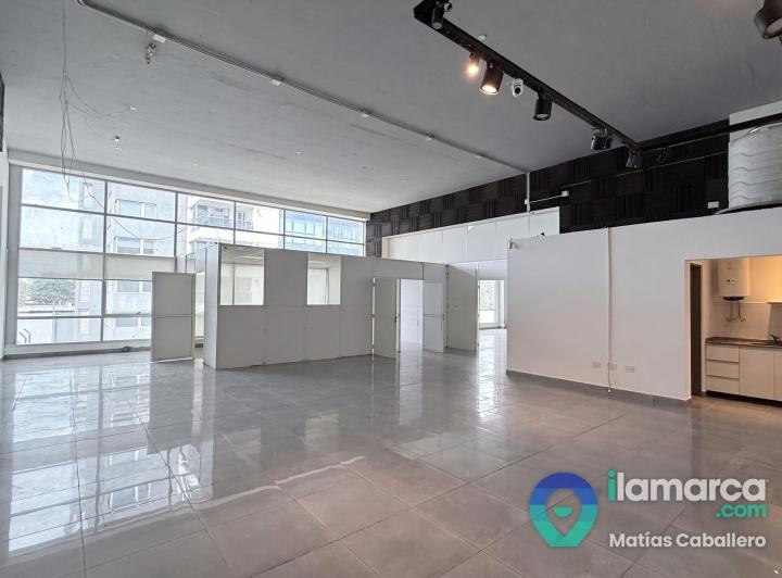 Oficina comercial · 250m²