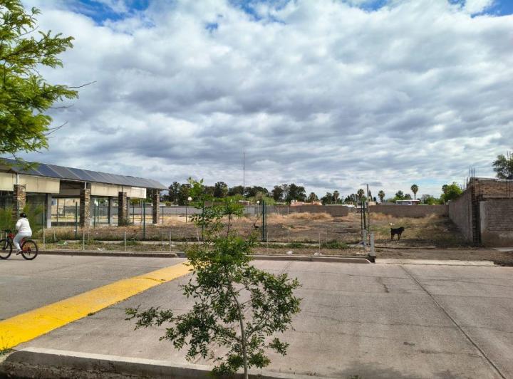 Local comercial · 1000m² · 1 Ambiente · 1 Cochera