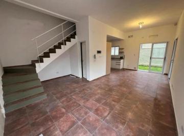 PH · 88m² · 3 Ambientes · 1 Cochera · PH en Venta en Ituzaingó Norte