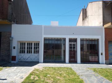 Local comercial de 3 ambientes, Mar del Plata · Local Sobre Av con Garage, PH y Jardín con Parrilla
