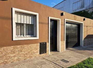 PH · 115m² · 4 Ambientes · 1 Cochera · PH 4 Ambientes en Lomas del Mirador