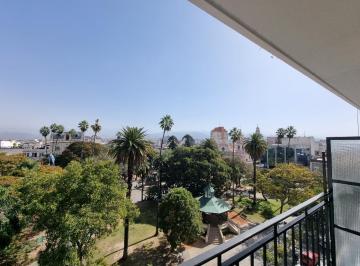 Departamento · 100m² · 3 Ambientes · Hermoso Departamento en Alquiler de 2 Dorm