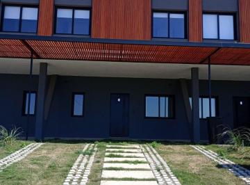 PH · 98m² · 5 Ambientes · 1 Cochera · Campos de Manantiales Alquilo (A Estrenar)