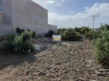 Terreno · 242m² · 🏡 Dos Frentes, Más Posibilidades Para Tu Proyecto