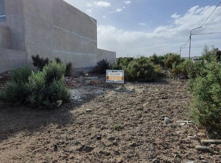 Terreno · 242m²