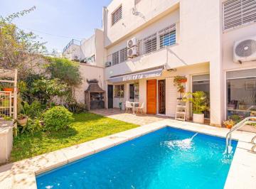 Casa · 210m² · 6 Ambientes · 1 Cochera · Casa en Nuñez