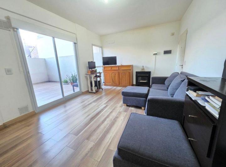 Departamento · 40m² · 2 Ambientes · 1 Cochera