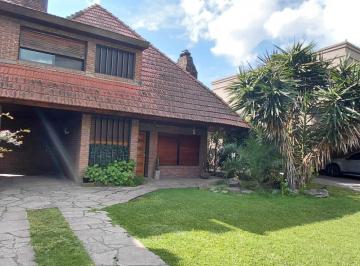 Casa · 196m² · 4 Ambientes · 3 Cocheras · Casa en Alquiler Anual 4 Amb. con Pileta en Country Maschwitz Club