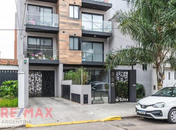 Departamento · 61m² · 3 Ambientes · 1 Cochera