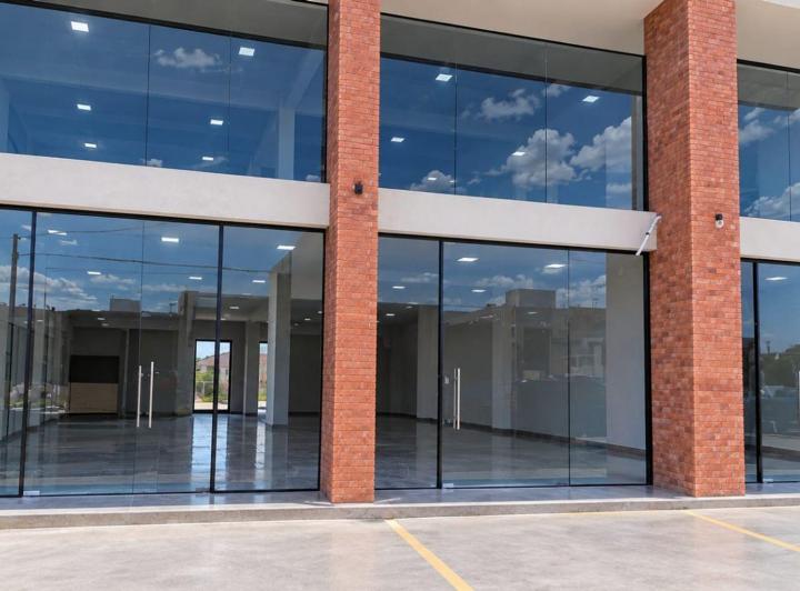 Local comercial · 108m²
