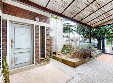 Casa · 150m² · 7 Ambientes · 1 Cochera · Casa Multifamiliar en Venta Burzaco 7 Ambientes