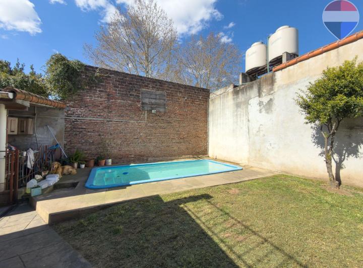 Casa · 140m² · 7 Ambientes · 2 Cocheras