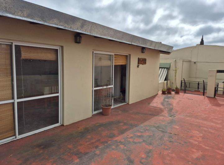 Casa · 166m² · 5 Ambientes · 1 Cochera