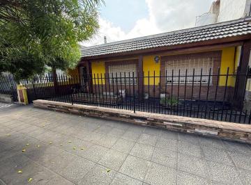 Casa · 168m² · 6 Ambientes · Venta Casa 3 Dorm Villa Corina Exc Ubicacion