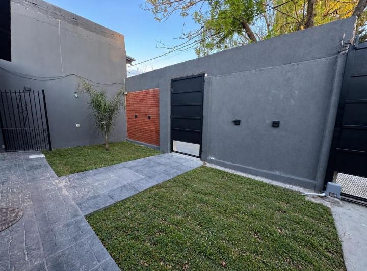 Casa · 100m² · 4 Ambientes · 1 Cochera