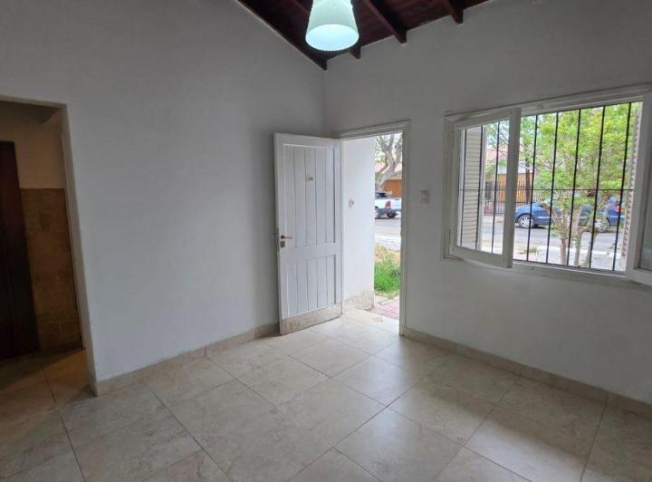 Casa · 87m² · 3 Ambientes · 2 Cocheras