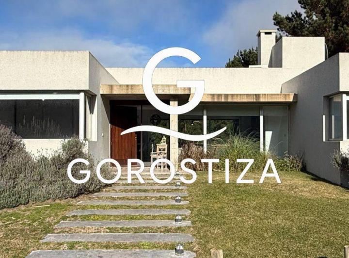 Casa · 155m² · 4 Ambientes