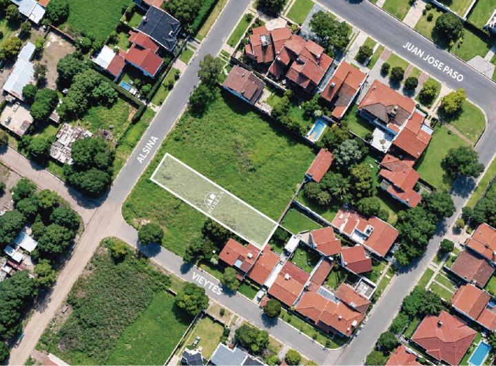 Terreno · 465m²