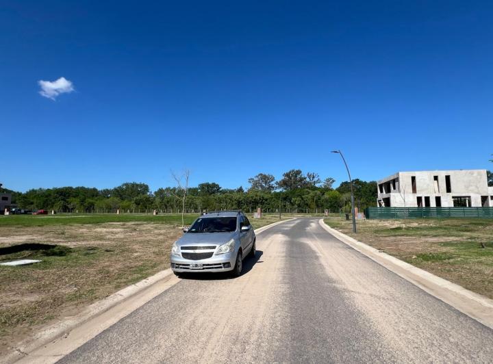 Terreno · 639m²