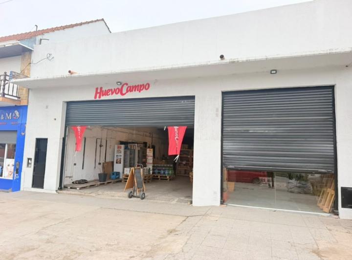 Local comercial · 324m²