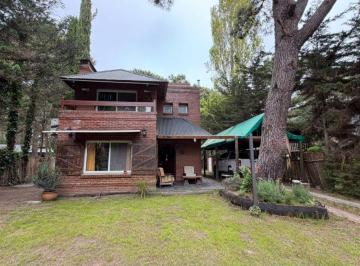 Casa de 6 ambientes, Costa del Este · 2 Casas en Av2 y Rosas. Oportunidad! Costa del Este