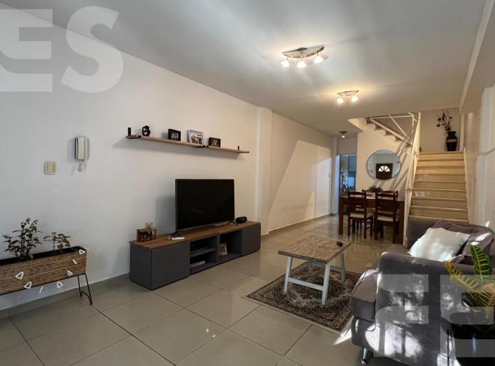 Casa · 125m² · 5 Ambientes · 1 Cochera