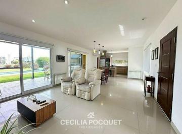Casa · 141m² · 4 Ambientes · 2 Cocheras · Casa en Venta Al Lago Laguna Barrio San Lucas Canning