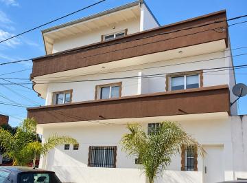 Departamento de 2 ambientes, General San Martín · Departamento 2 Ambientes en Planta Baja Al Frente - Posesion Inmediata. Financiacion