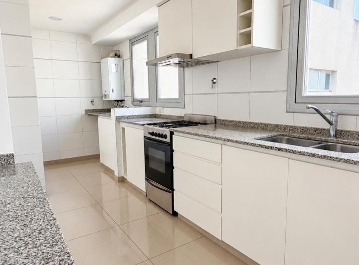 Departamento · 80m² · 3 Ambientes · 1 Cochera