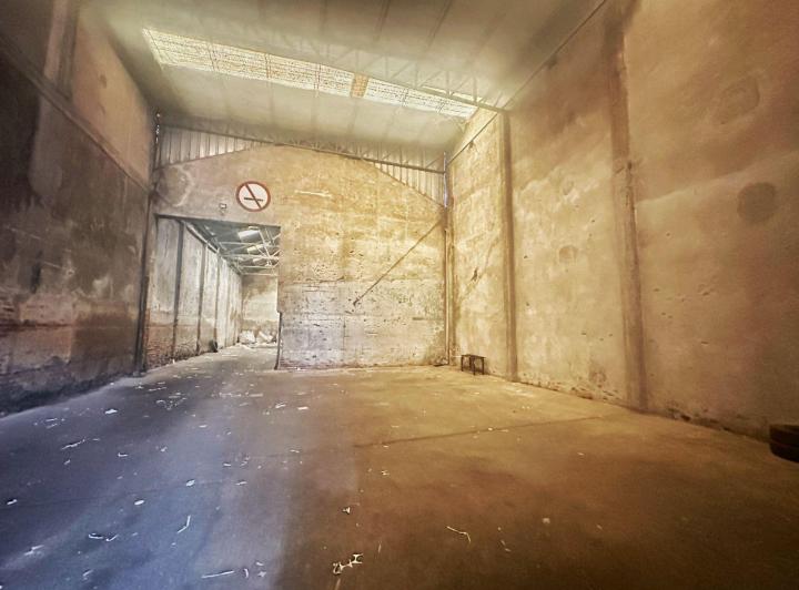 Bodega-Galpón · 350m² · 1 Cochera