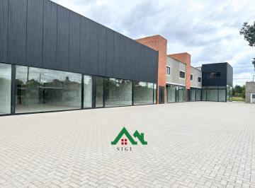 Local comercial · 50m² · Locales en Venta en Claros del Bosque con Cocheras