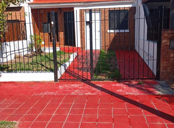 Casa · 75m² · 3 Dormitorios · 1 Cochera