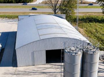 Bodega-Galpón de 6 ambientes, La Plata · Alquiler o Venta de Gran Planta Hormigonera Indumix de 80 M³/h.–ruta 2 Km 63, Etcheverry, La Plata)