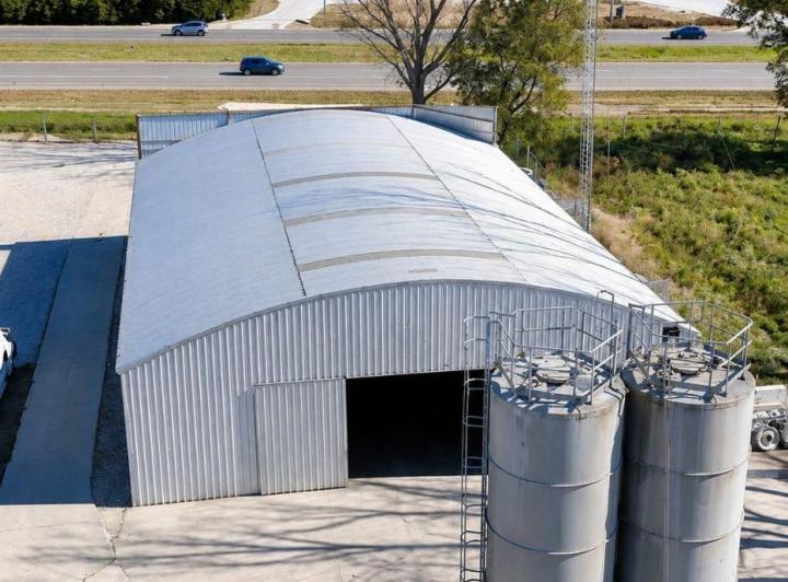Bodega-Galpón · 600m² · 6 Ambientes · 10 Cocheras
