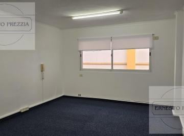 Oficina comercial · 25m² · 1 Ambiente · Esmeralda y Av Córdoba - Oficina en Alquiler