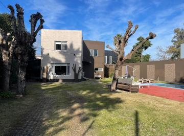 Casa · 142m² · 4 Ambientes · Casa en Venta El Carmencito Hudson (Apta Credito)