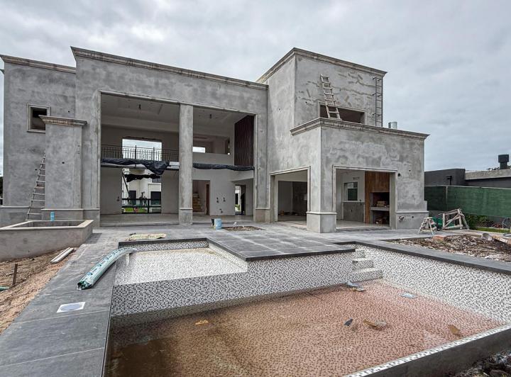 Casa · 154m² · 6 Ambientes · 1 Cochera